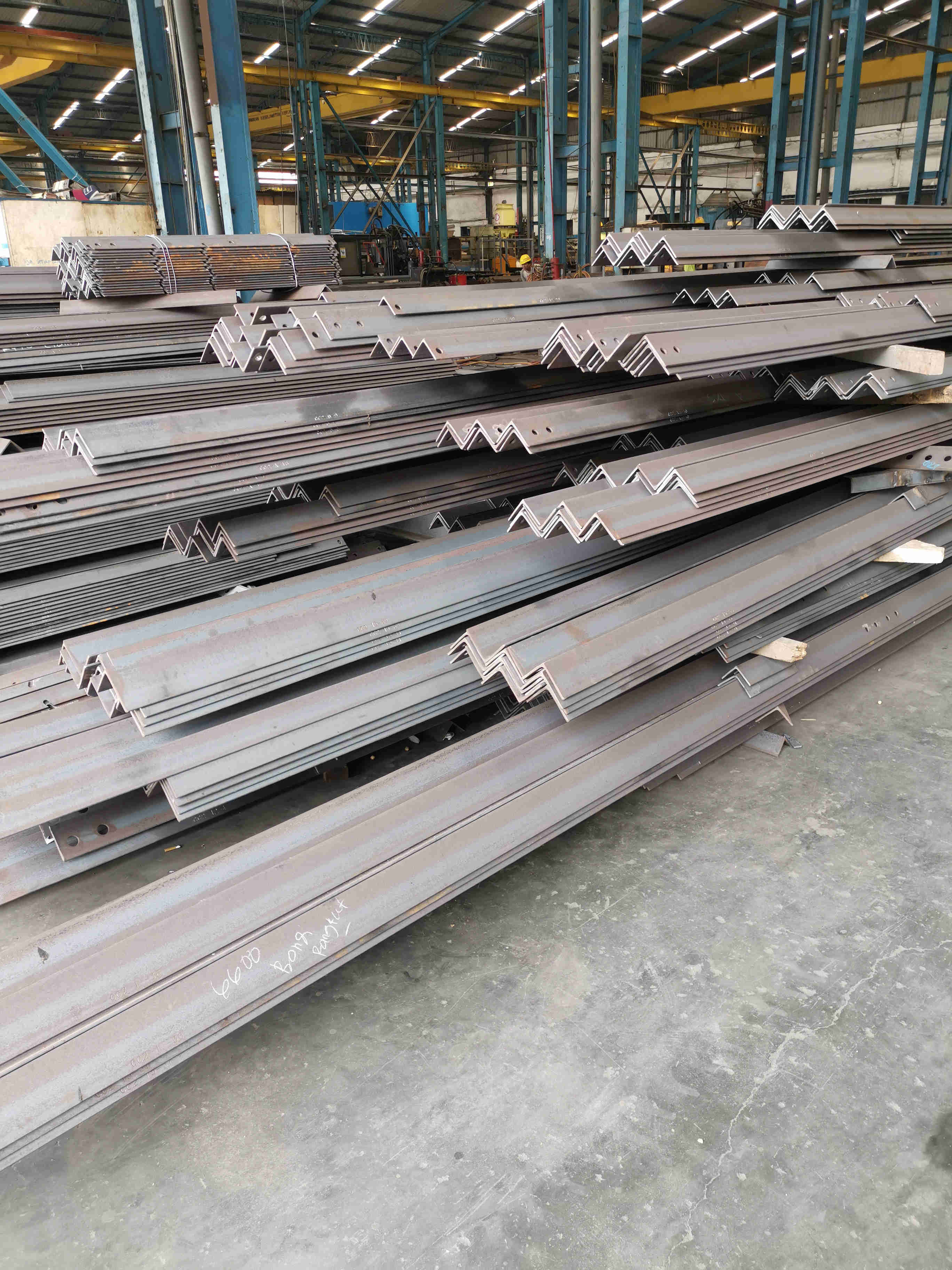 CNC Angle Drilling Machine Line For Electrical Power Transmission Tower Angle Size 250x250x32mm