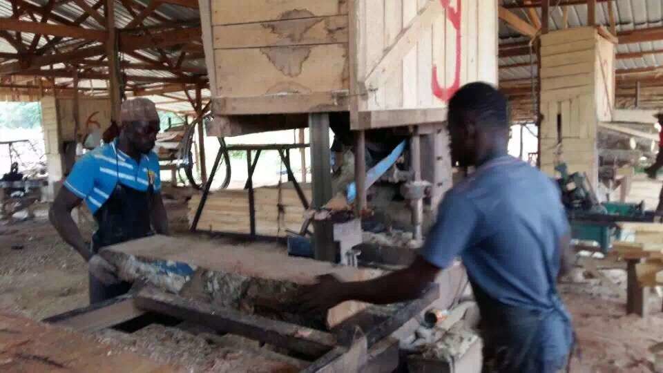 Woodworking vertical band saw with carriage, Sawmill Log Carriage for sale