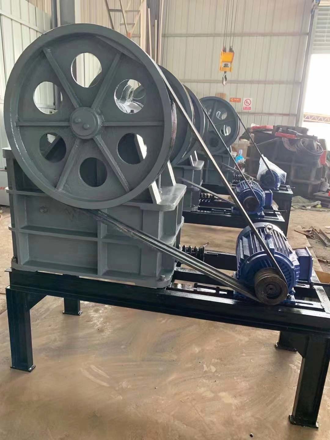 Jaw Crusher Machine Marble Limestone Crusher Mining Mobile Crusher Equipment