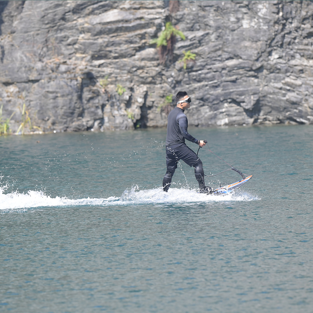 High Speed And High Power Electric Surfboard With Surfboard Electric Fins