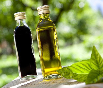 Clear Glass Olive Oil Bottle 250ml 500ml 750ml Body Oil Bottle Luxury Oud Oil Bottle For Food