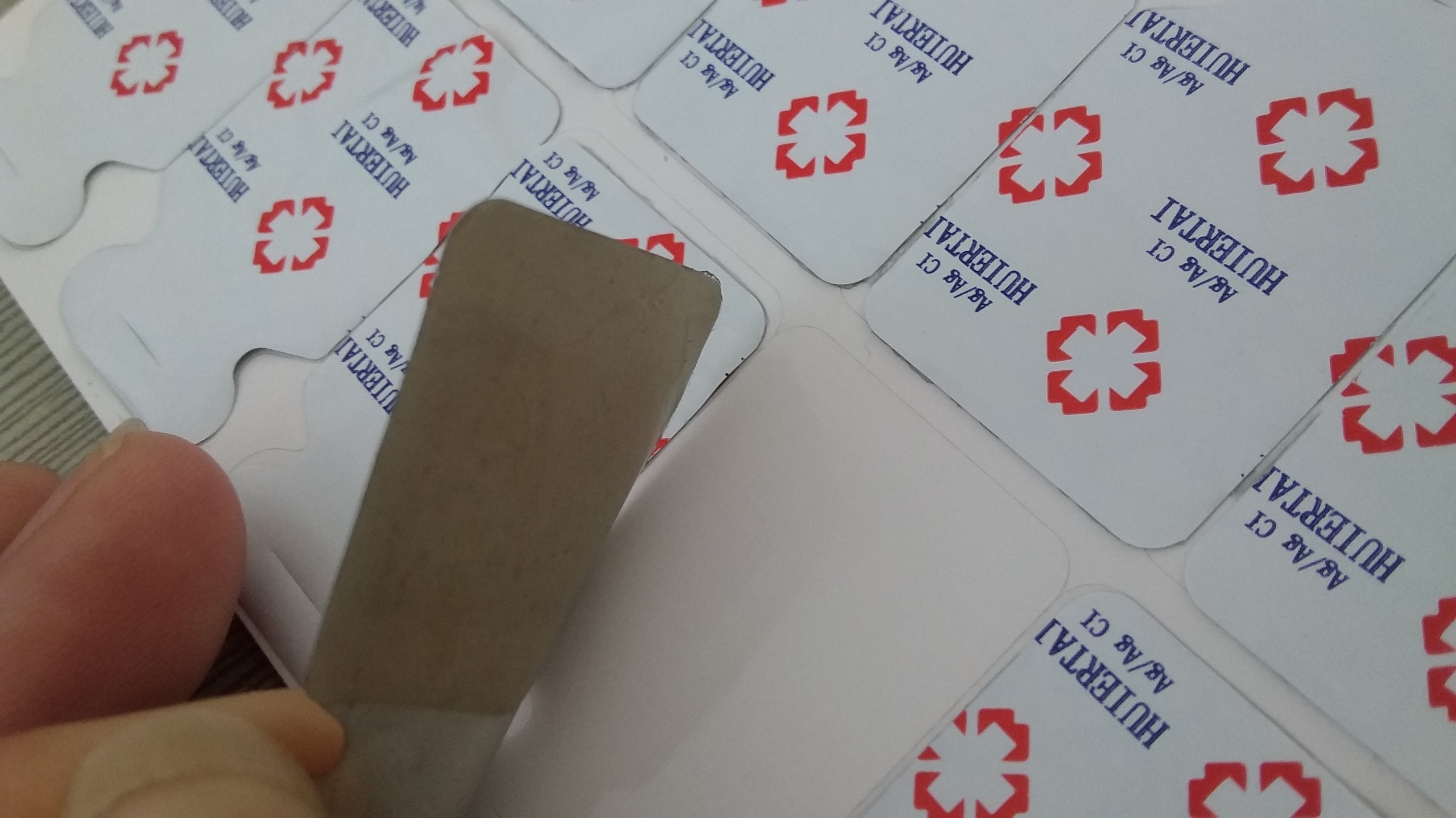 Medical ECG EKG Tab Resting Electrodes Disposable ECG Electrodes 22mm x 35mm