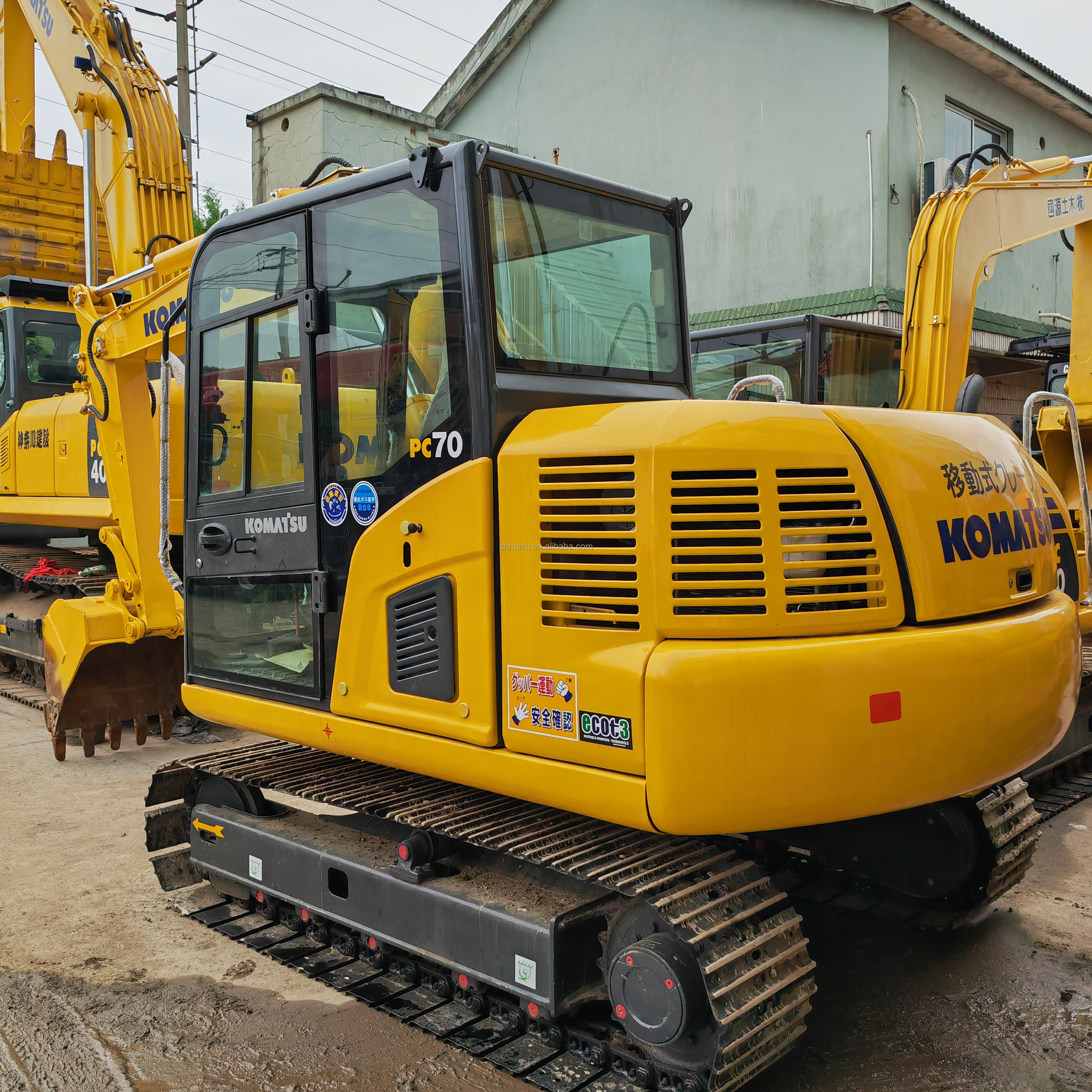 crawler cheap price excavator komatsu pc70-8. low working hours used excavator komatsu pc70-8