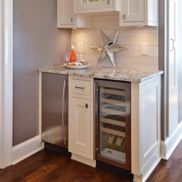 RTA Solid Wood Villa House Furniture White And Green Shaker Style Kitchen Cabinet With Counter Top