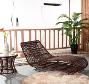 China Leisure Aluminium Outdoor Garden wicker beach chair PE Rattan patio Chaise Lounge chairs wholesale