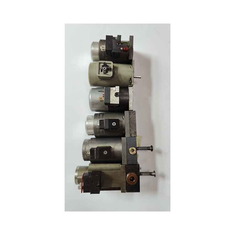Machinery Repair Shops Polar Guillotine Paper Cutter Parts 24v Hydraulic Solenoid Valve