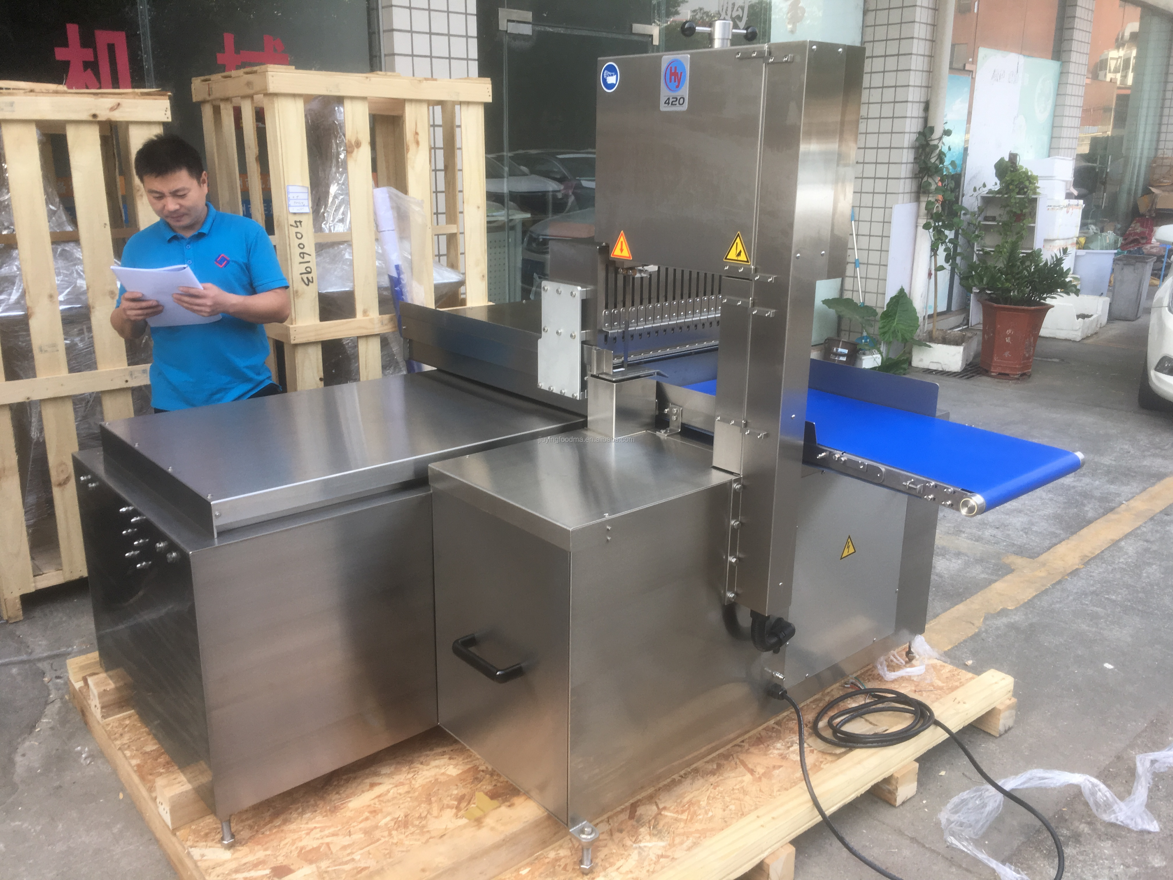 Full-automatic bone sawing machine meat bone cutter stainless steel meat bone saw machine TJ-420A