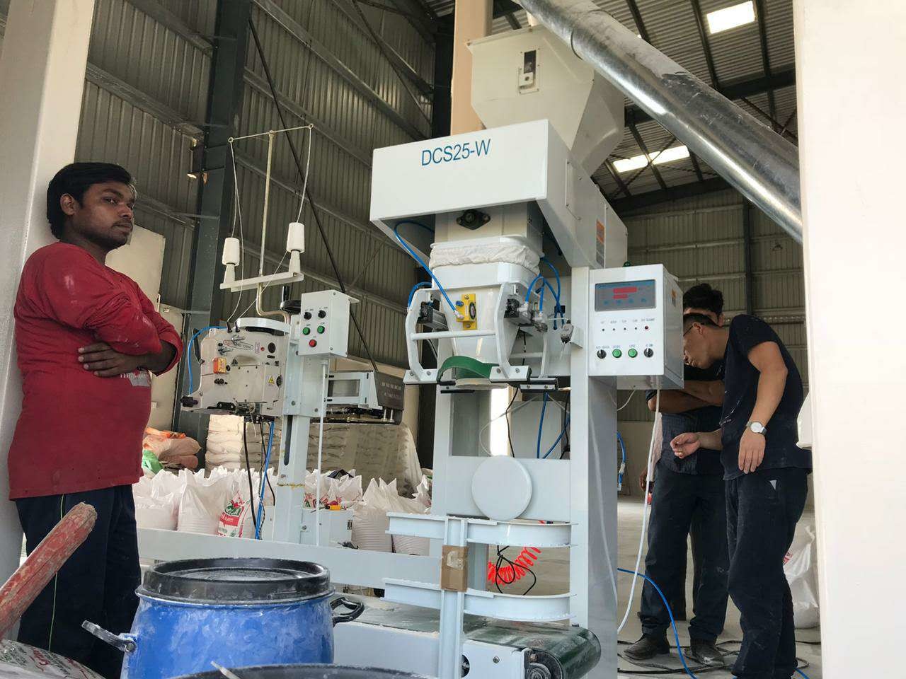 Ewinall Woven Pp Bag Powder Packaging Machine 15kg 3.7kw