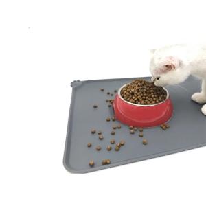 China Waterproof Silicone Pet Supplies Pet Mats For SUV Machine Washable 49*32*20cm wholesale
