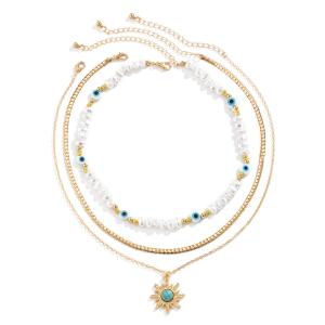 China Practical Luxury Ladies Fancy Necklace Portable For Wedding Party wholesale