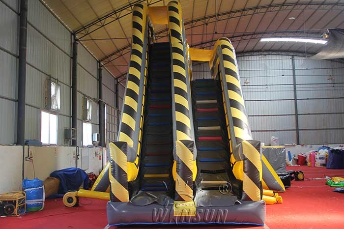 Lead Free Inflatable Outdoor Games High Altitude Platform Jumping Game