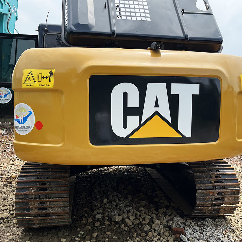 Used Caterpillar 320D2L Crawler Excavator 1m³ Bucket Capacity 20 Ton Weight Good Condition