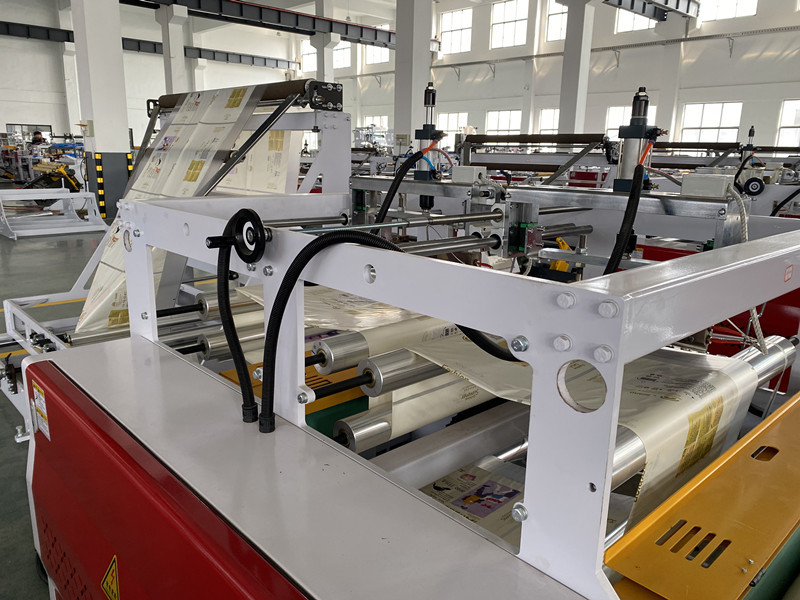 16kw Automatic Side Sealing Machine Folding Speed 400m/Min