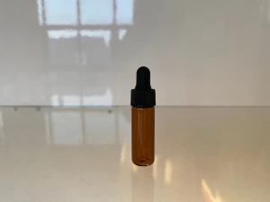China Clear Colorful 4ml Essential Oil Glass Bottle With Many Kinds Dropper wholesale