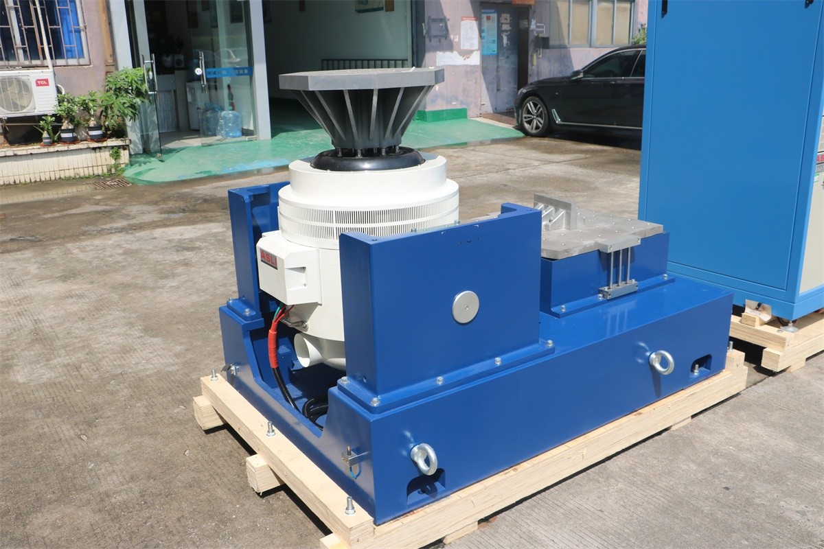 Precise Electrodynamic Vibration Test Systems IEC 60068-2-6 Runs Sweep Vibration Shaker