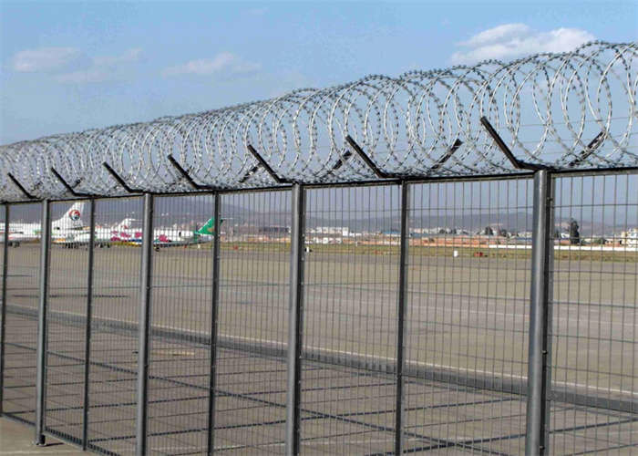 Prison Isolation Y Post Welded Razor Wire Mesh Fencing 30×60mm