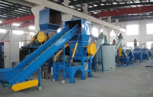 Waste Plastic PET Bottle Washing Crusher Recycling Machine Line