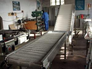China                  Flexible Portable Gravity Steel Skate Wheel Conveyor Lightweight Retractable Roller Conveyor              wholesale