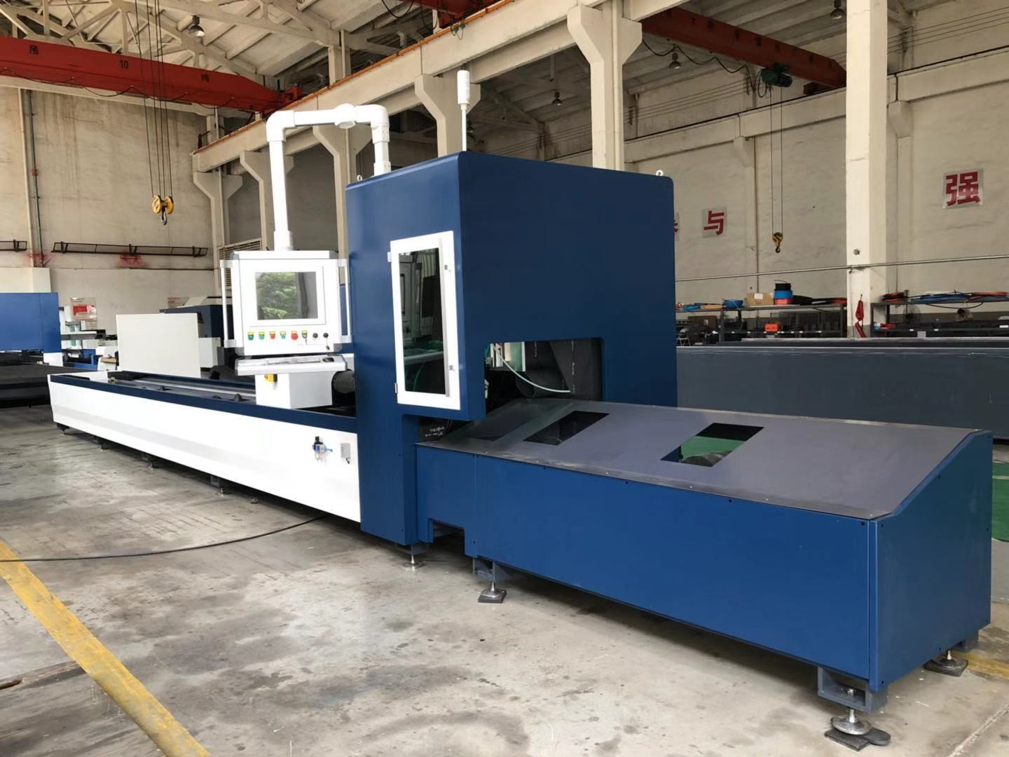 Pipe Tube Industrial CNC Laser Cutting Machine Sheet Metal 6500mm 1.2G 3KW 4KW