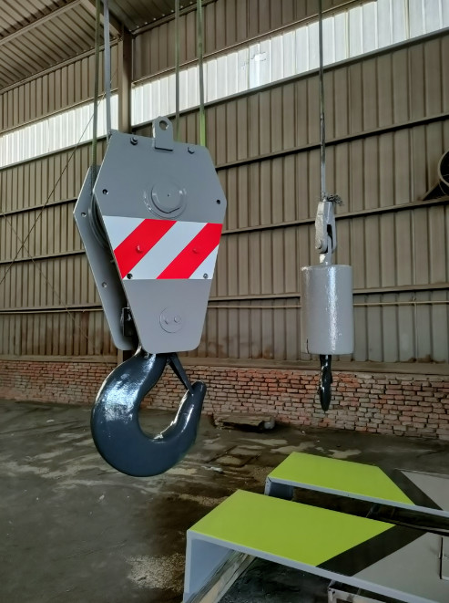 Zoomlion 70t Refurbished Truck Mounted Crane 75km/H Anti Collision