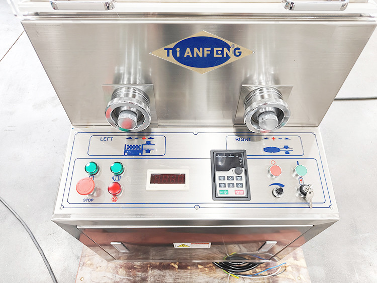 Manual / Automatic Operation Mode Rotary Tablet Press Machine For Pharmaceutical Industry 10000-42000 Pcs/hour Capacity