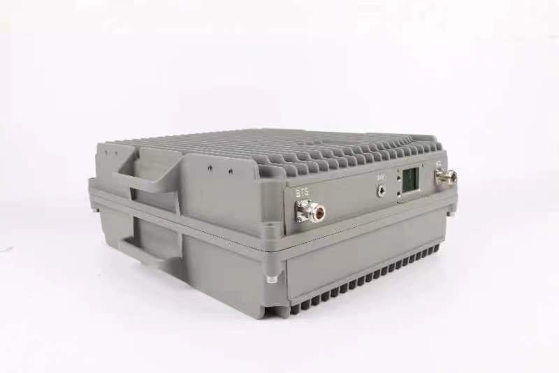 Signal Extender High Power 10 Watts 900/1800/2600MHZ Tri Band Cell Phone Signal Booster