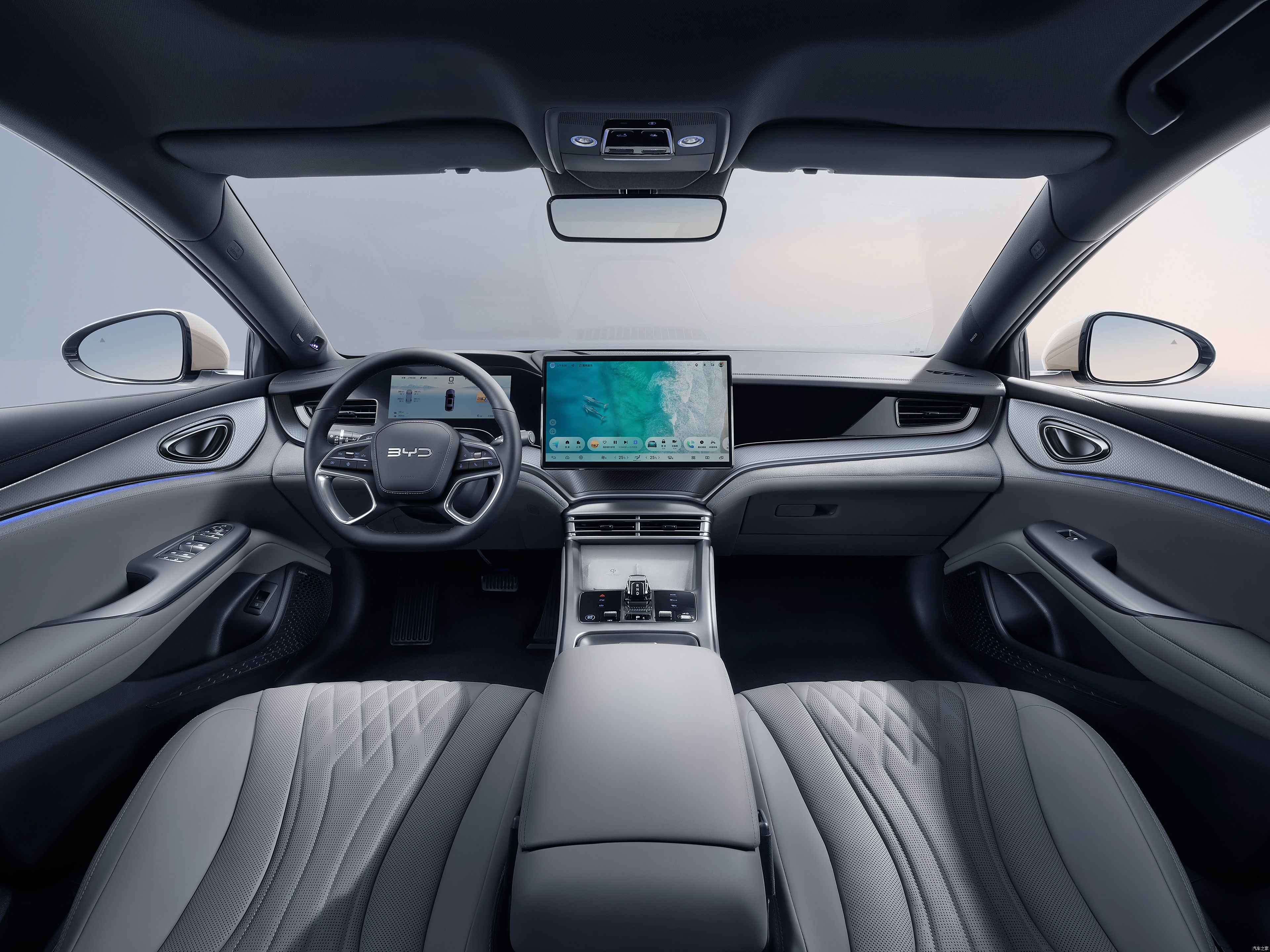 2025 BYD-SEAL 07 DM-i Intelligent Drive Equipped With 5th Generation BYD Dmi Technology. Has A Combined Range Of Over 2000KM. Best Value For Money