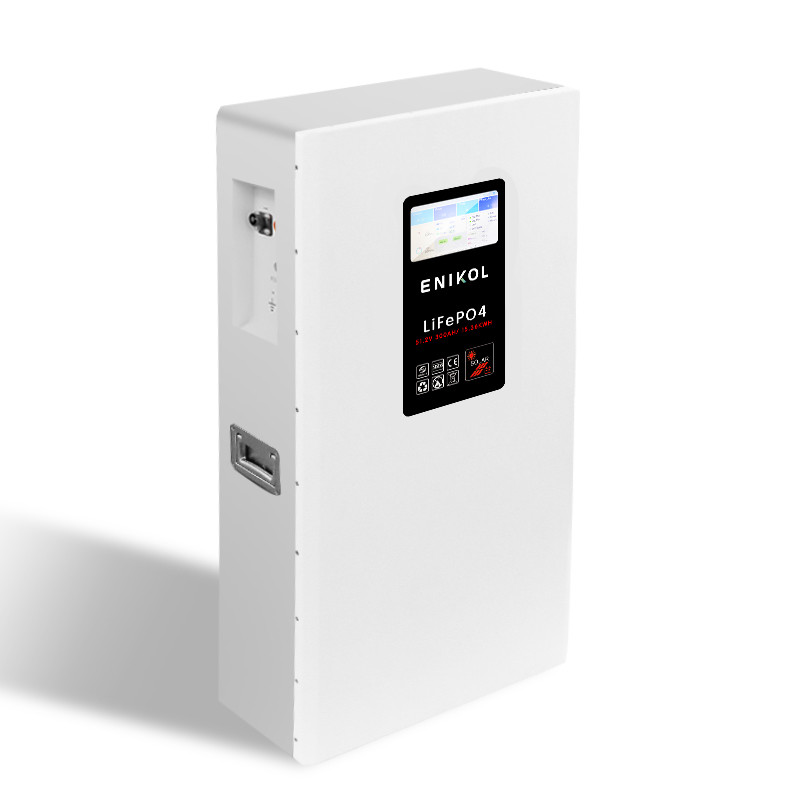 51.2V 200AH Lithium Battery 48V Solar Battery With Built In BMS And Display Screen