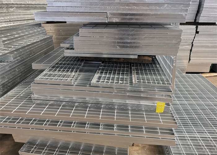 Rust Proof Q235 Hot Dip Galvanized Steel Grating