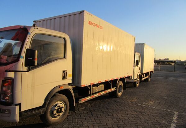 Cheap price SINOTRUK HOWO light duty truck 4 tons RHD euro 2 engine box truck van cargo truck