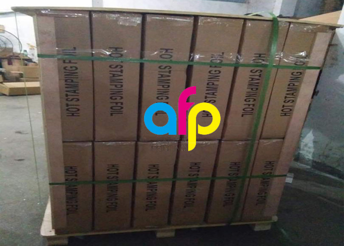 Superb Paper Hot Stamping Foil 640mm * 120m Size Roll 16 Micron Thickness