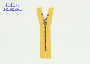 China Normal Brass Teeth 7 Inch Jeans Metal Zipper Red Polyester Tape Semi - Lock Slider wholesale