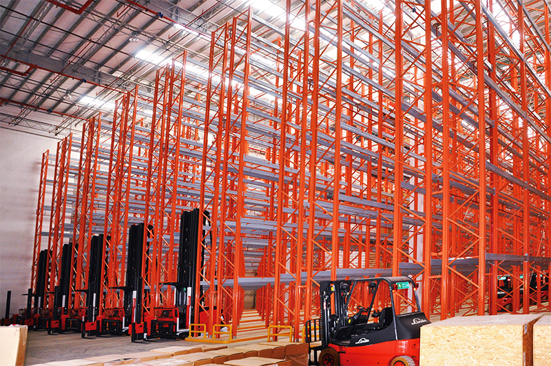 Very Narrow Aisle Pallet Racking (VNA)