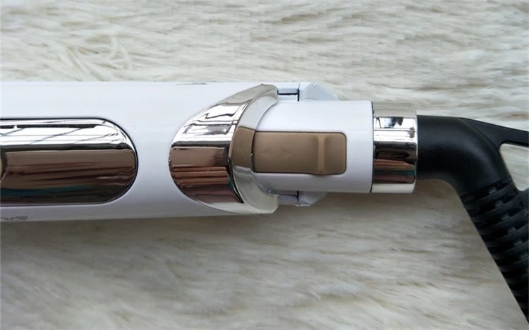 Plug LCD Ceramic Hair Curling Wand Europe Style With 3 Heating Tubes