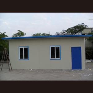 China 2.5mm Roof 40ft Flat Pack One Story Shipping Container Homes Pre Installed Plumbing System For Easy Transport wholesale