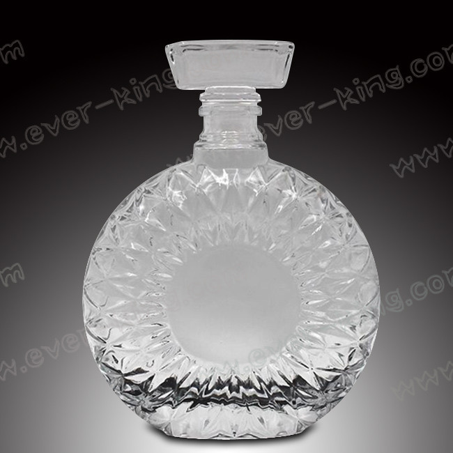 New Designed 750ml Glass Bottle For Luxury Liquors