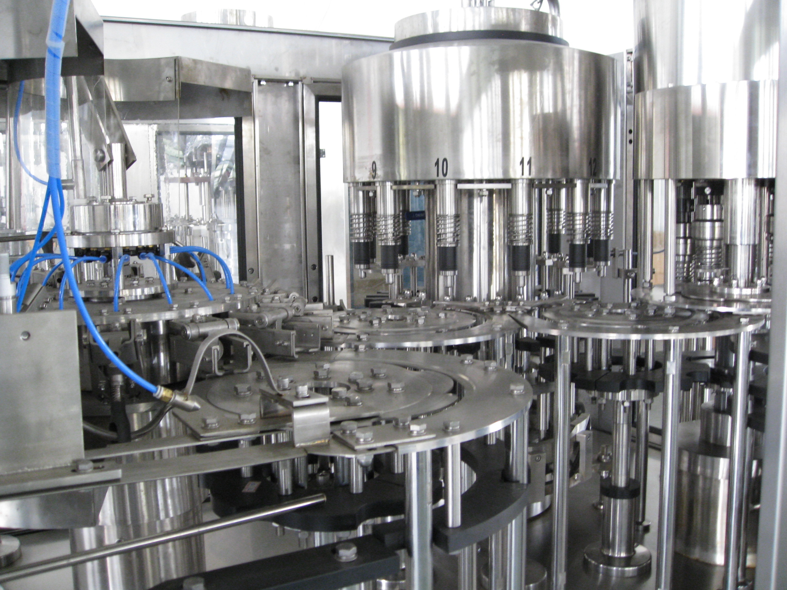 Stable Automatic Water Bottle Filling Machine Rinsing Filling And Capping Plant