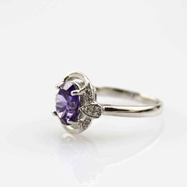 Fashion Jewelry 925 Silver 7x9mm Oval Blue Topaz Ring with Cubic Zircon(R106)