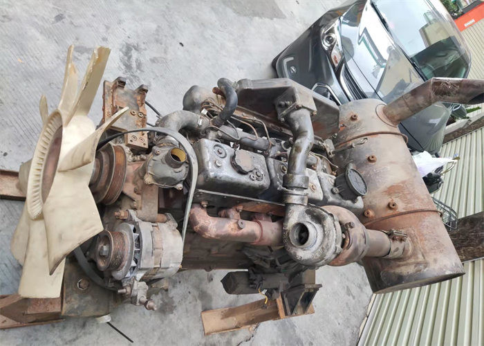 D1146T Used Diesel Engine Assembly For Excavator DH215-9 Water Cooling