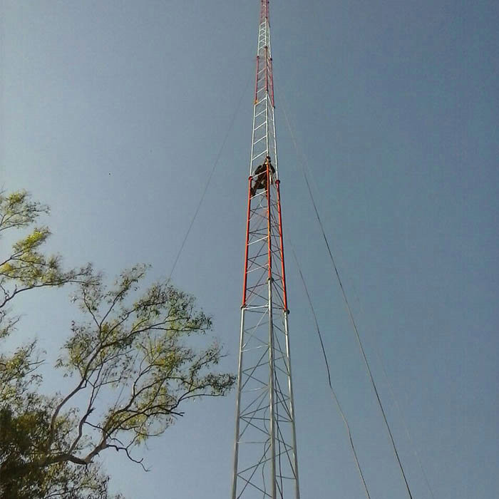 SGS ASTM A36 Guyed Wire Tower For Communication