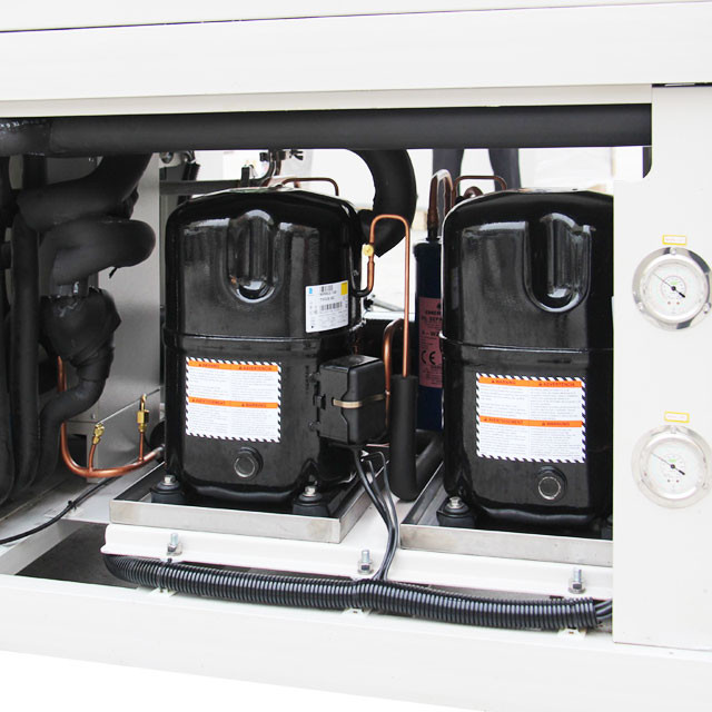 User Friendly Climatic Chamber With Programmable Controller Remote Control to PC Applied For Electronic Industry