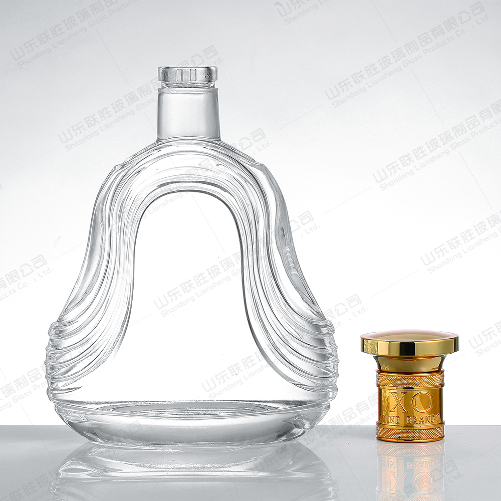Glass Lid Personalised Whiskey Bottle 200ml 500ml 700ml 750ml For Beverage And Industrial