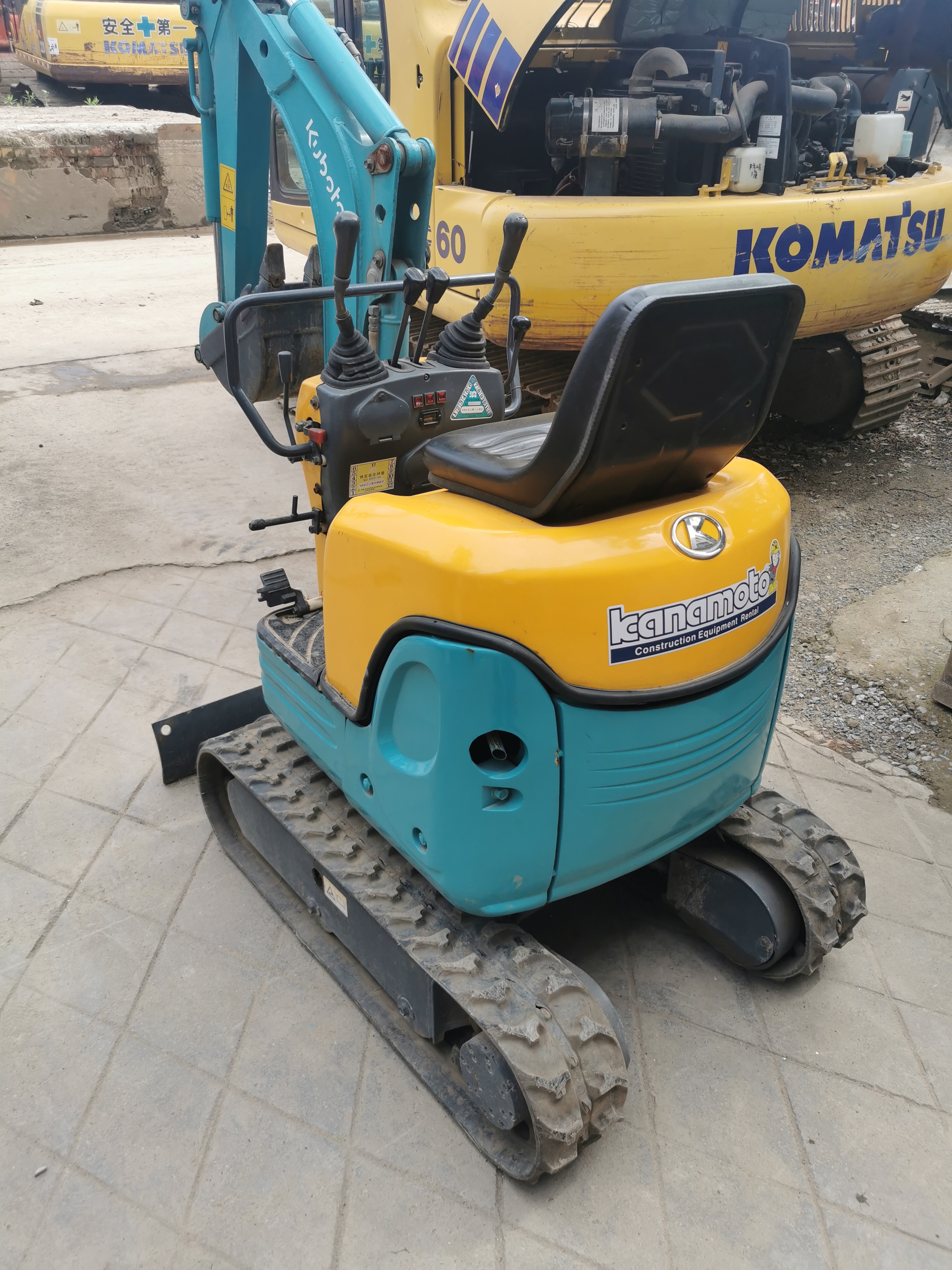 Used Kubota U-10-1 Mini Excavator with 780 Working Hours and Original Hydraulic Valve
