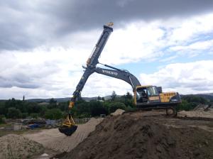 China Excavator Telescopic Long Arms With Hydraulic Clamshell Bucket For Foundation wholesale