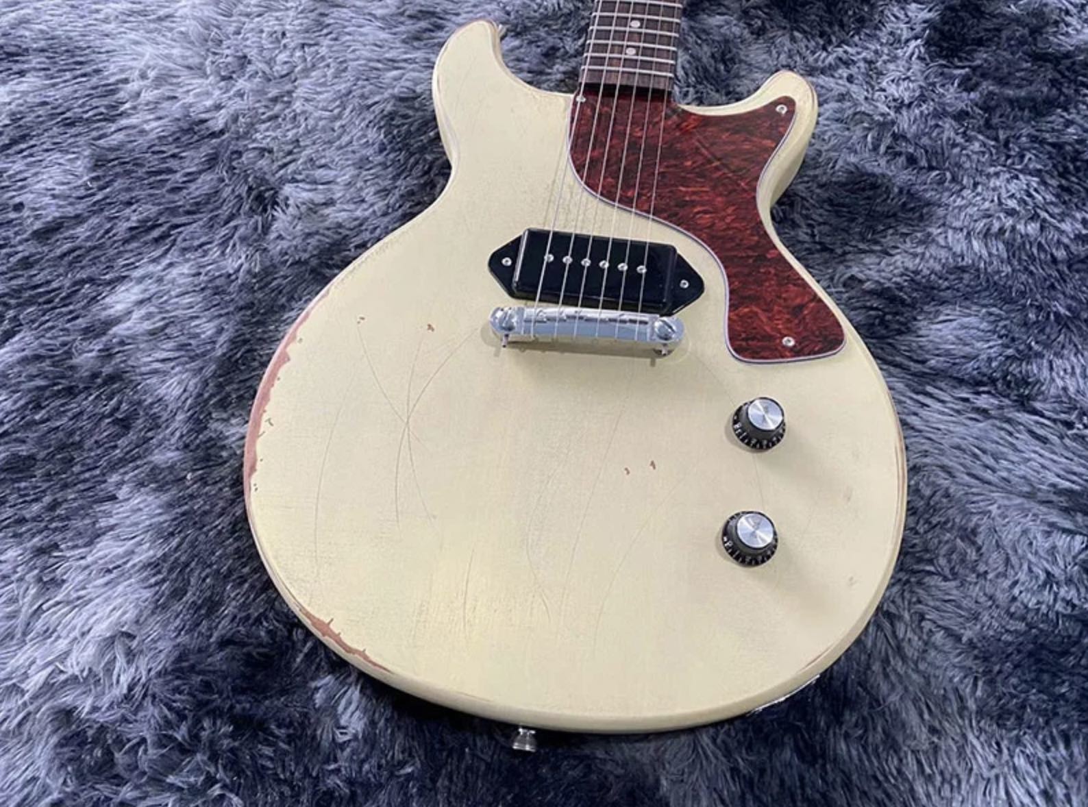 Custom GB Electric Guitar Junior Milk White Color 1 P90 Pickup Handmade heavry Relic Mahogany Body And Neck