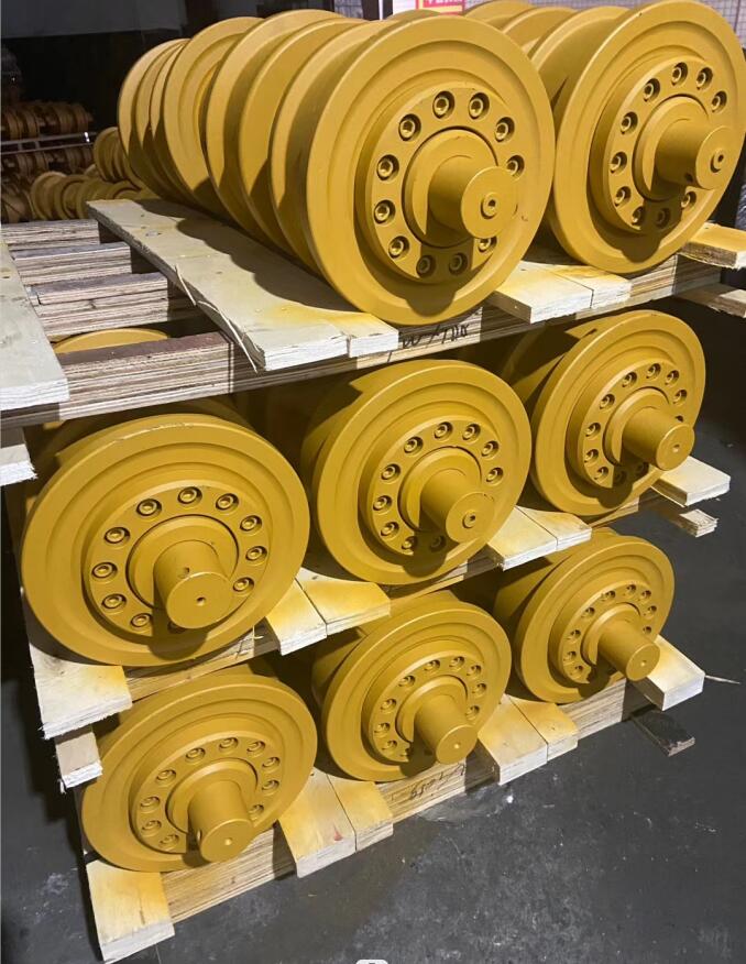 Hardness HRC50-58 Technique Forging or Casting D7G Carrier Roller Assembly for Bulldozer