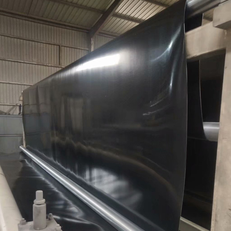Smooth Surface HDPE geo membrane 500 micron Black Shrimp fish pond liner Length 50-200m