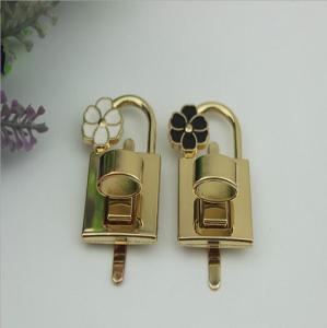 China Beautiful flower decorative gold zinc alloy handbag turn twist locks wholesale