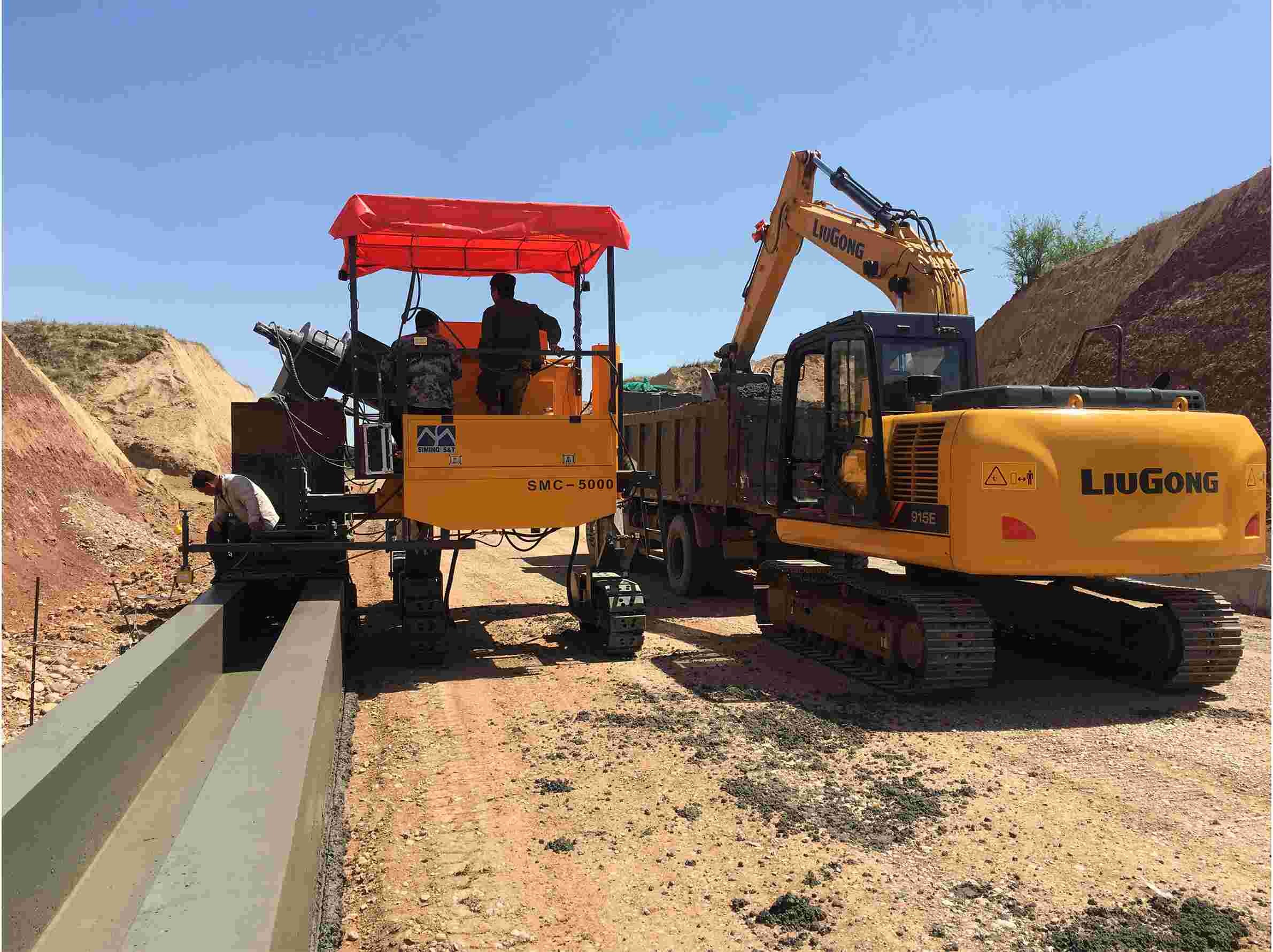 Side Ditches And Slope Protection Slipform Paver Machine For Railway Subgrade