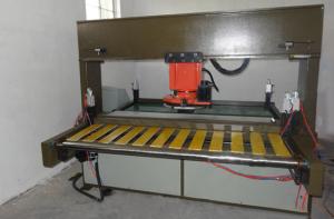 China Football Volleyball Rubber Die Cutting Machine , Hydraulic Leather Cutting Machine wholesale